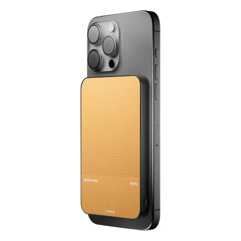 Native Union Classic Magnetic Power Bank 5000mAh